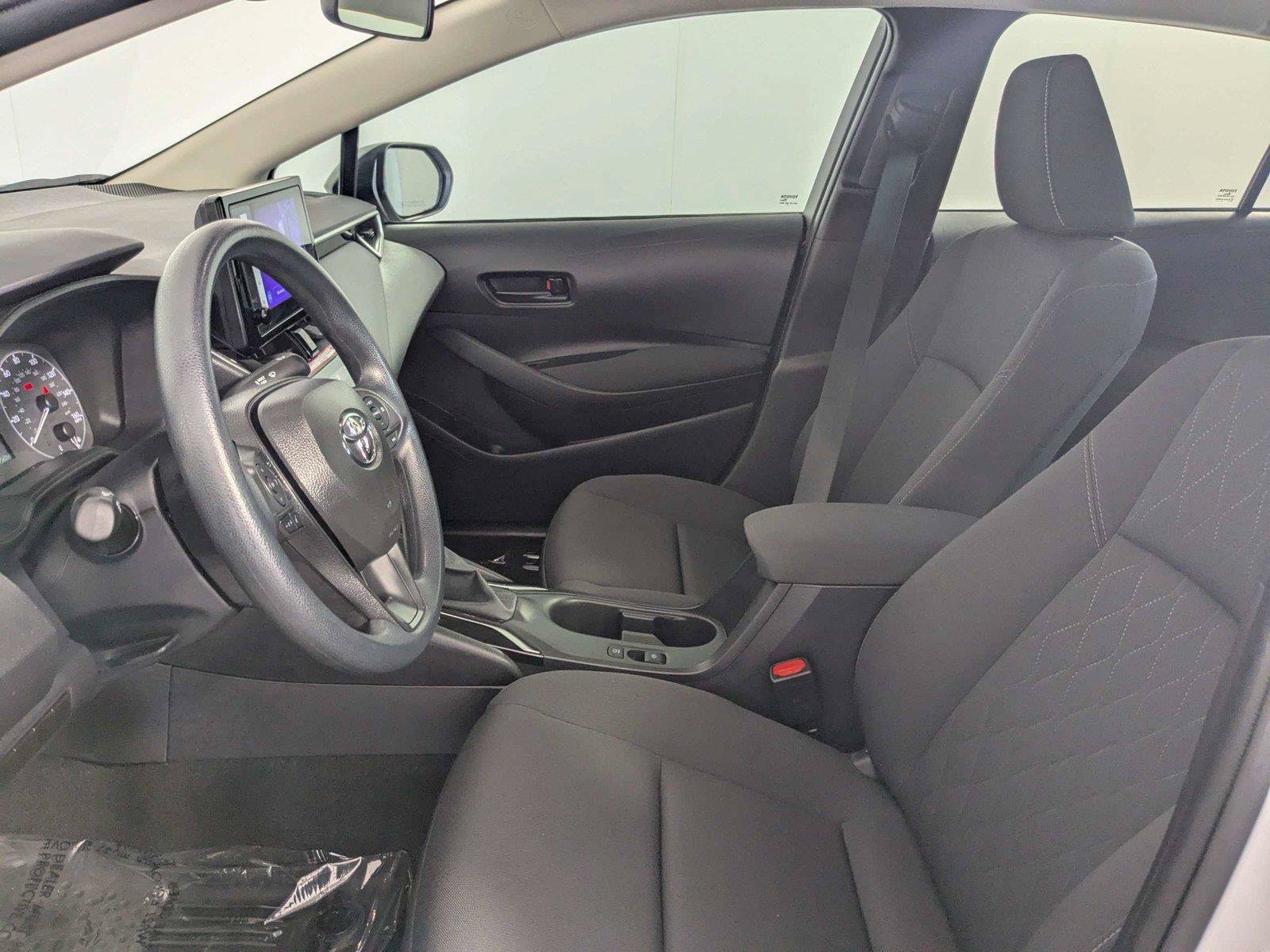 Certified 2025 Toyota Corolla LE FWD image 10