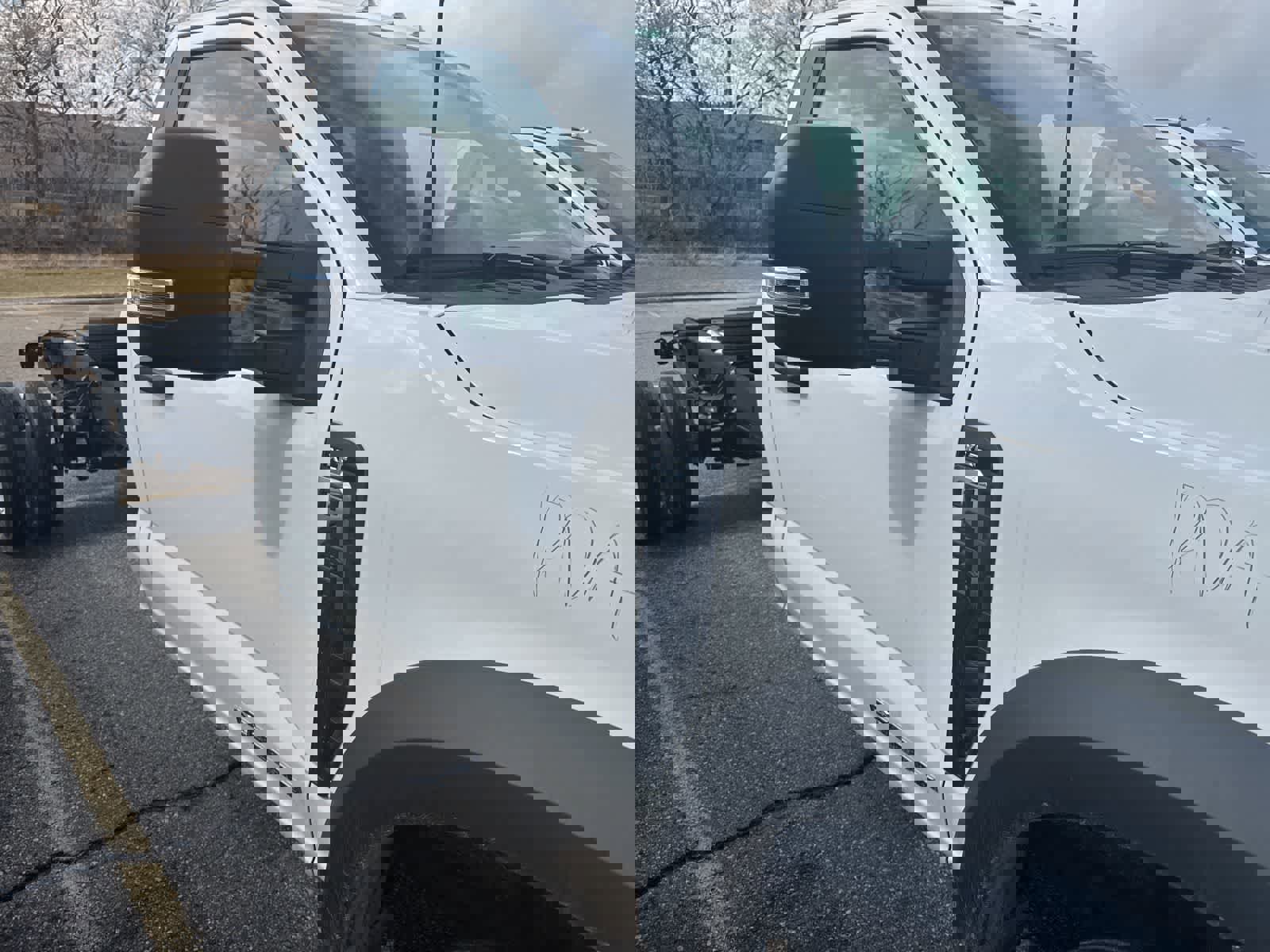 New 2023 Ford F450 XLT w/ XLT Value Package image 14