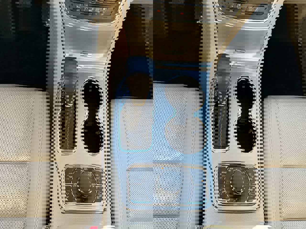 Used 2017 Jeep Grand Cherokee Overland image 37