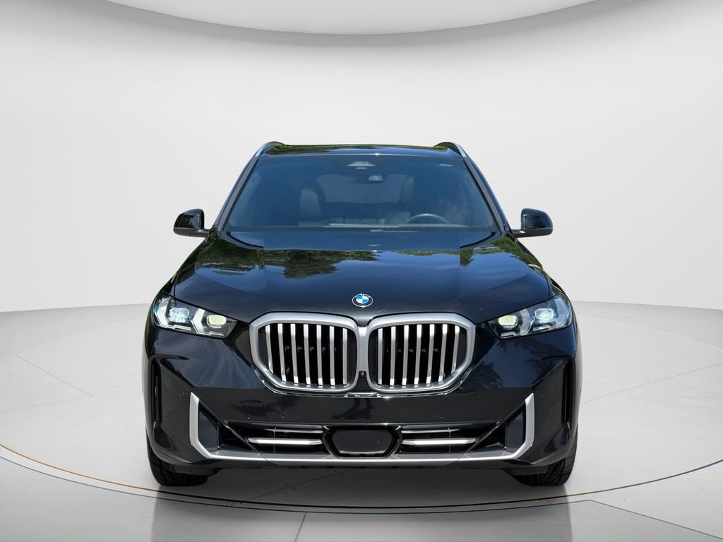 Used 2025 BMW X5 sDrive40i w/ Climate Comfort Package RWD image 2
