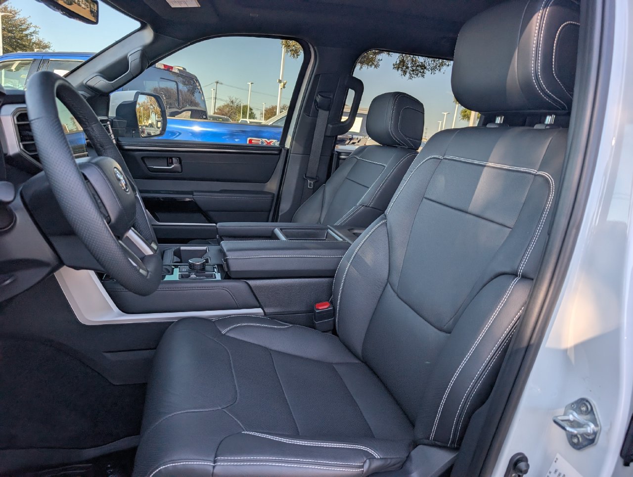 Used 2026 Toyota Tundra Limited AWD/4WD image 27