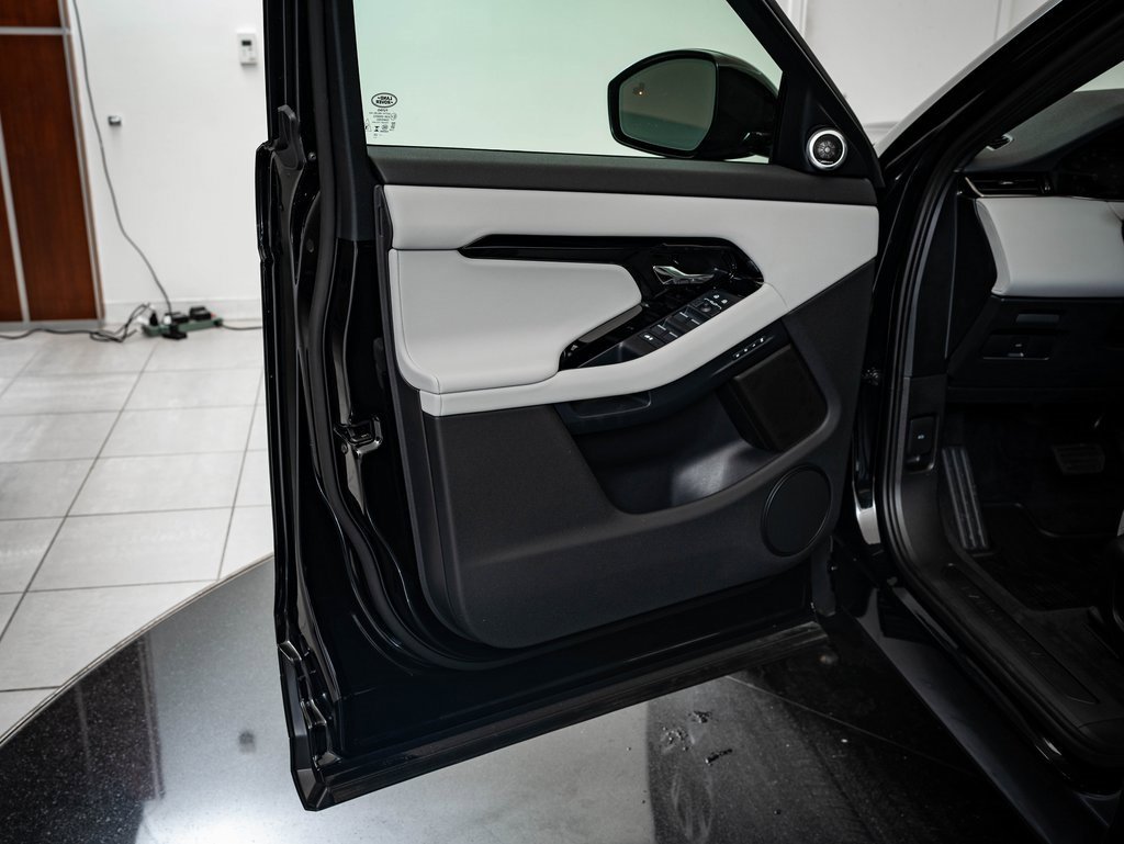 Certified 2026 Land Rover Range Rover Evoque S image 27
