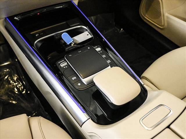 Used 2022 Mercedes-Benz GLA 250 4MATIC image 13