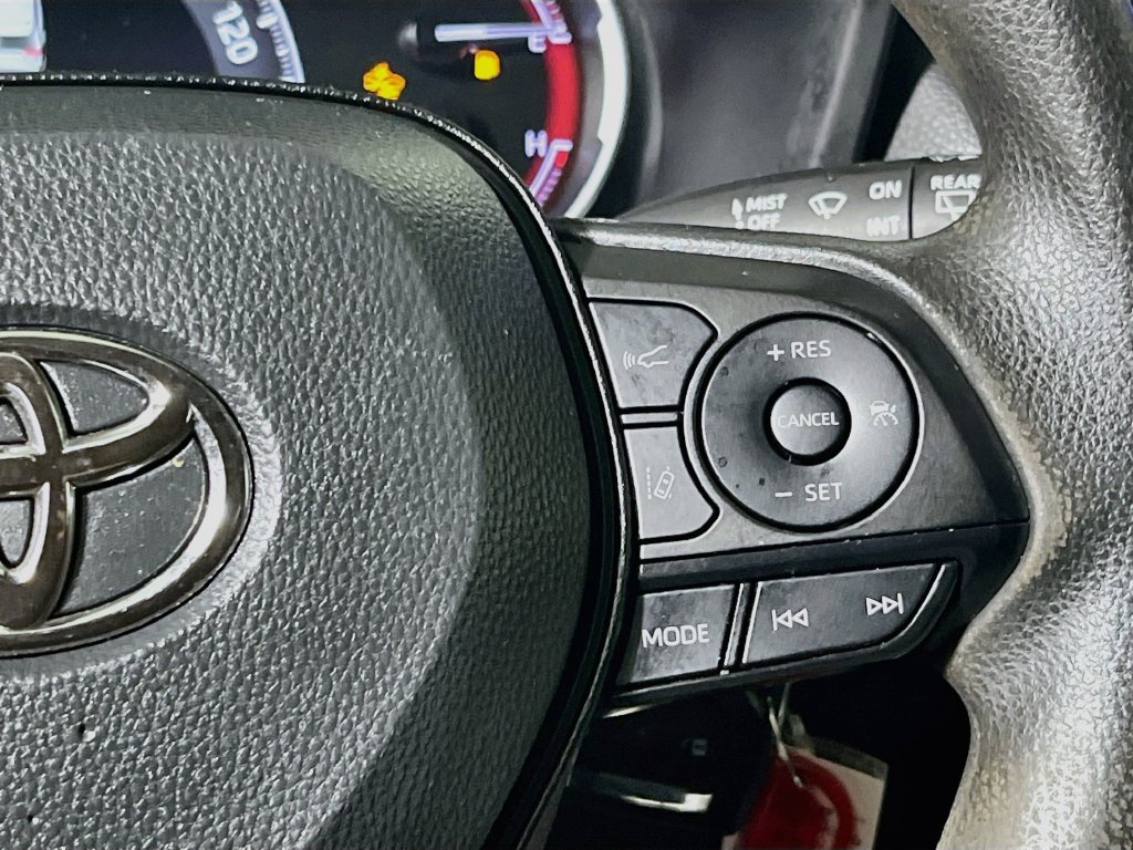 Used 2024 Toyota RAV4 LE FWD image 17