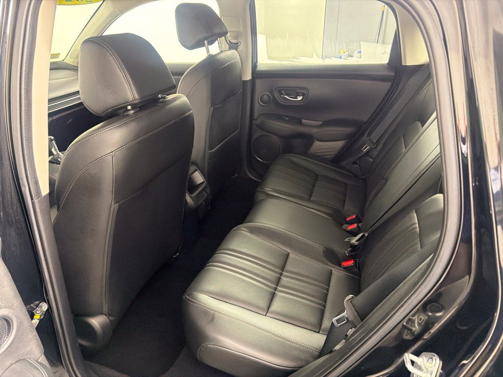 Used 2024 Honda HR-V EX-L image 18