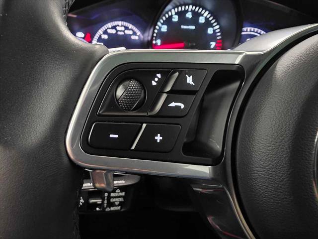 Used 2023 Porsche Cayenne AWD/4WD image 33