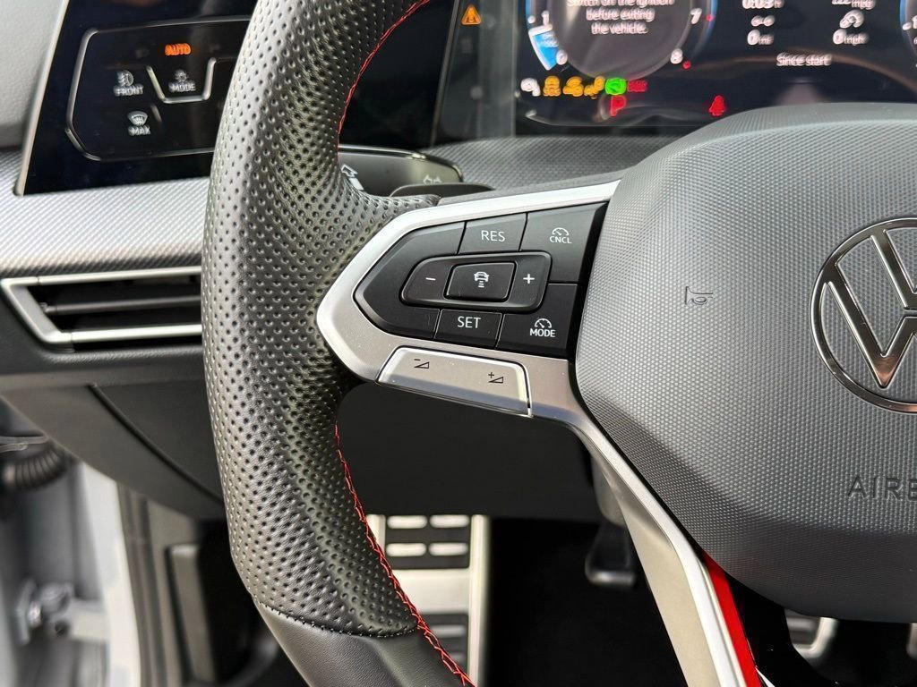 New 2026 Volkswagen GTI SE FWD image 15