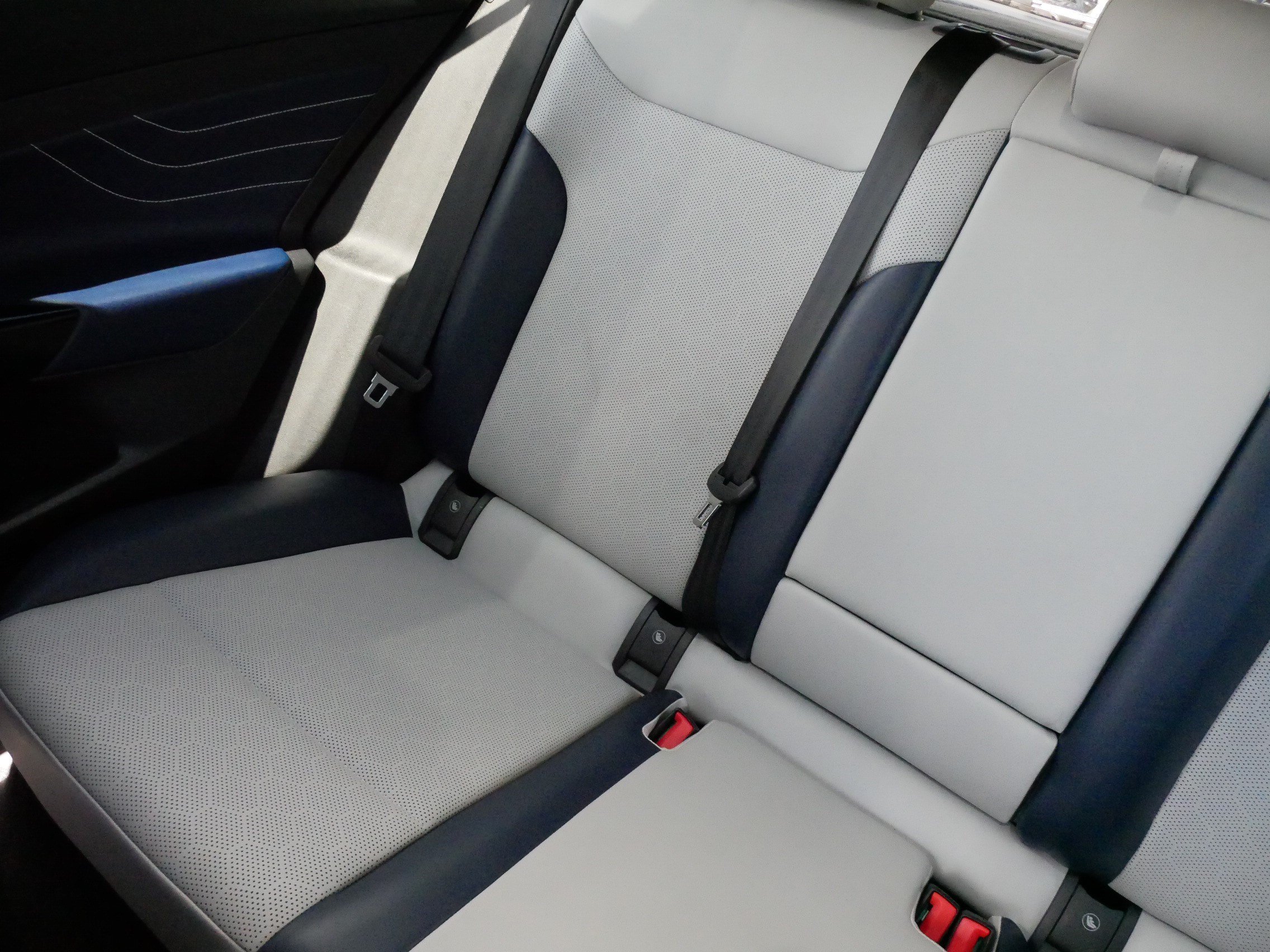 Certified 2025 Volkswagen ID.4 Pro S AWD/4WD image 12