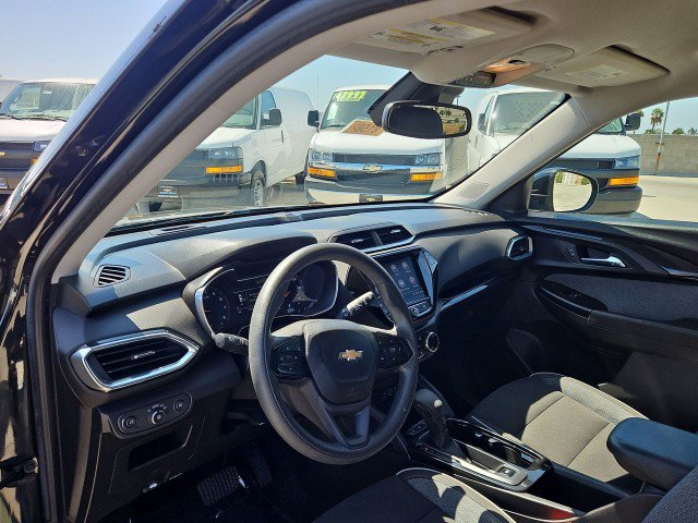 Used 2021 Chevrolet TrailBlazer LT w/ Convenience Package FWD image 10