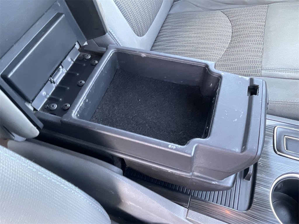 Used 2017 Chevrolet Traverse LT image 31