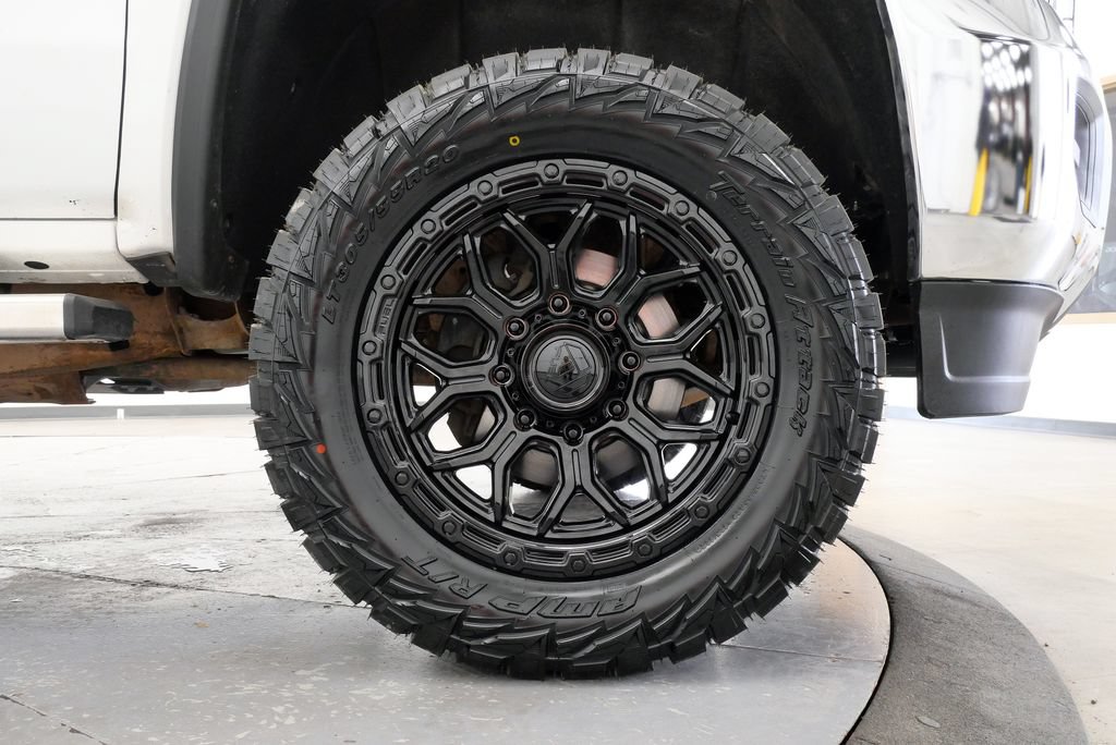 Used 2019 GMC Sierra 3500 4x4 Crew Cab image 32