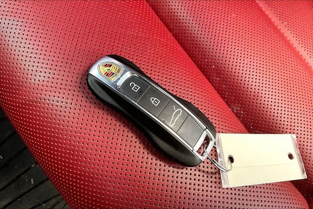 Used 2024 Porsche Panamera 4 image 36