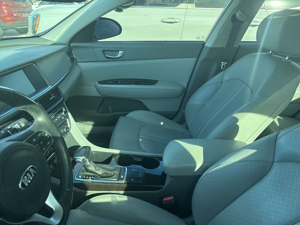 Used 2018 Kia Optima EX image 11