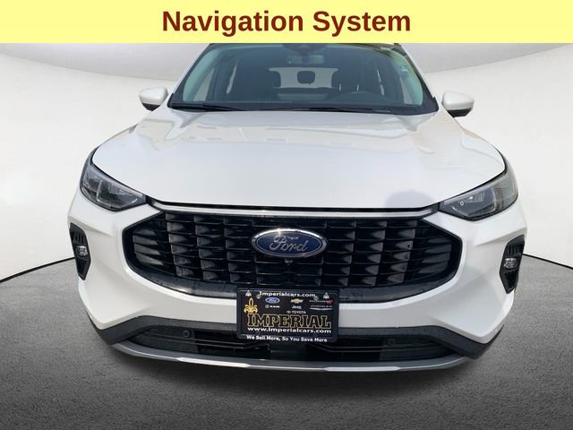 Used 2024 Ford Escape Platinum image 4
