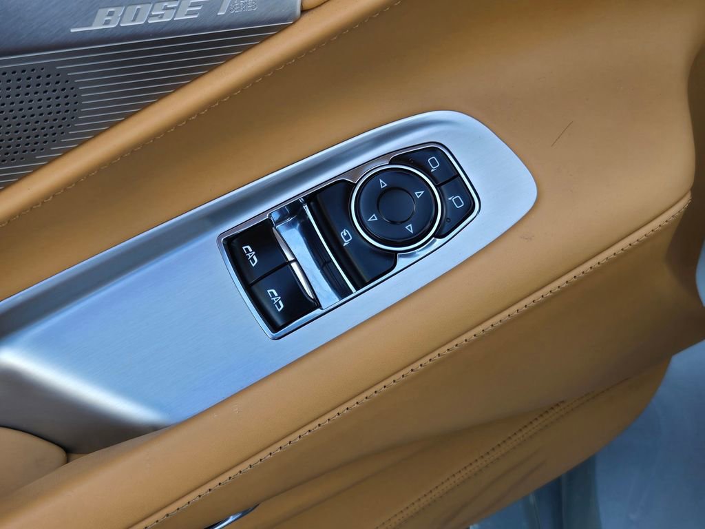 Used 2022 Chevrolet Corvette Stingray Premium Cpe w/ Z51 Performance Package image 15