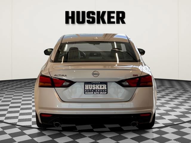 Used 2025 Nissan Altima 2.5 SR FWD image 6