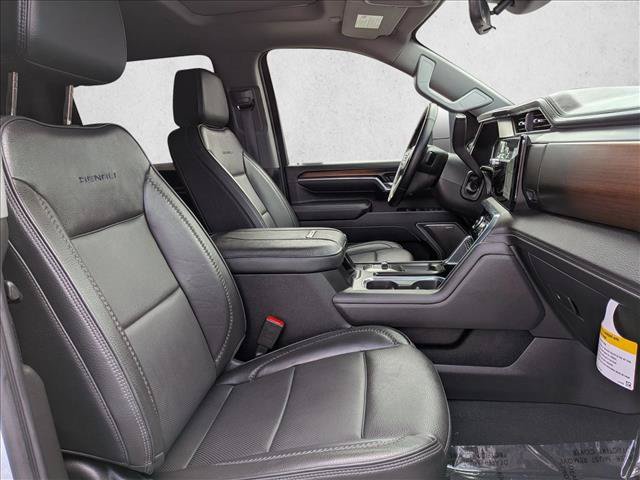 Used 2025 GMC Sierra 2500 Denali w/ Denali Reserve Package AWD/4WD image 21