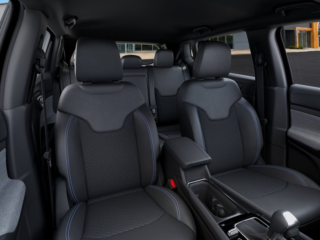 New 2026 Jeep Compass Latitude AWD/4WD image 16