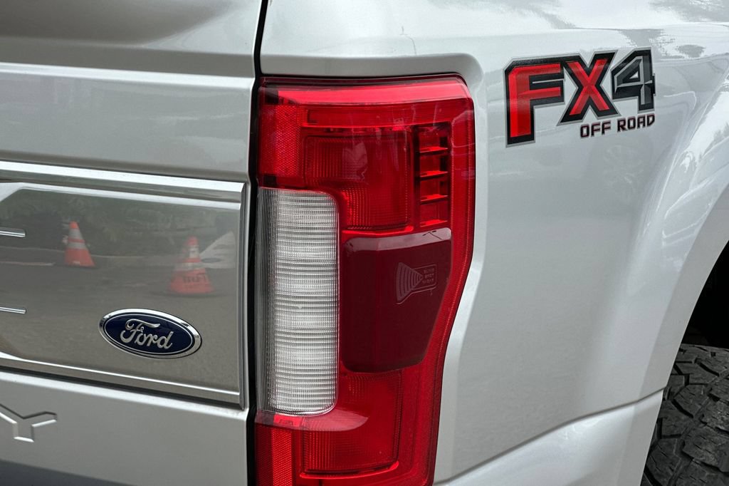 Used 2019 Ford F250 Platinum w/ Platinum Ultimate Package AWD/4WD image 29