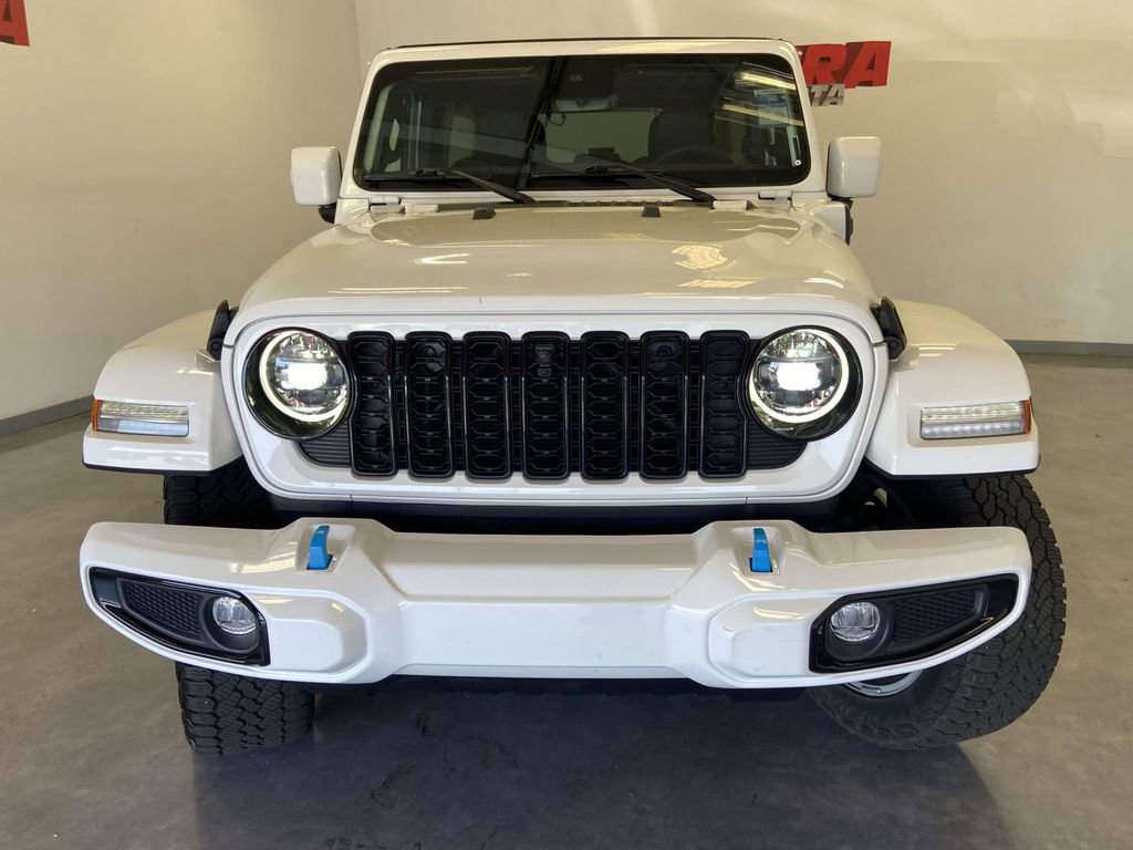 Used 2024 Jeep Wrangler High Altitude AWD/4WD image 8