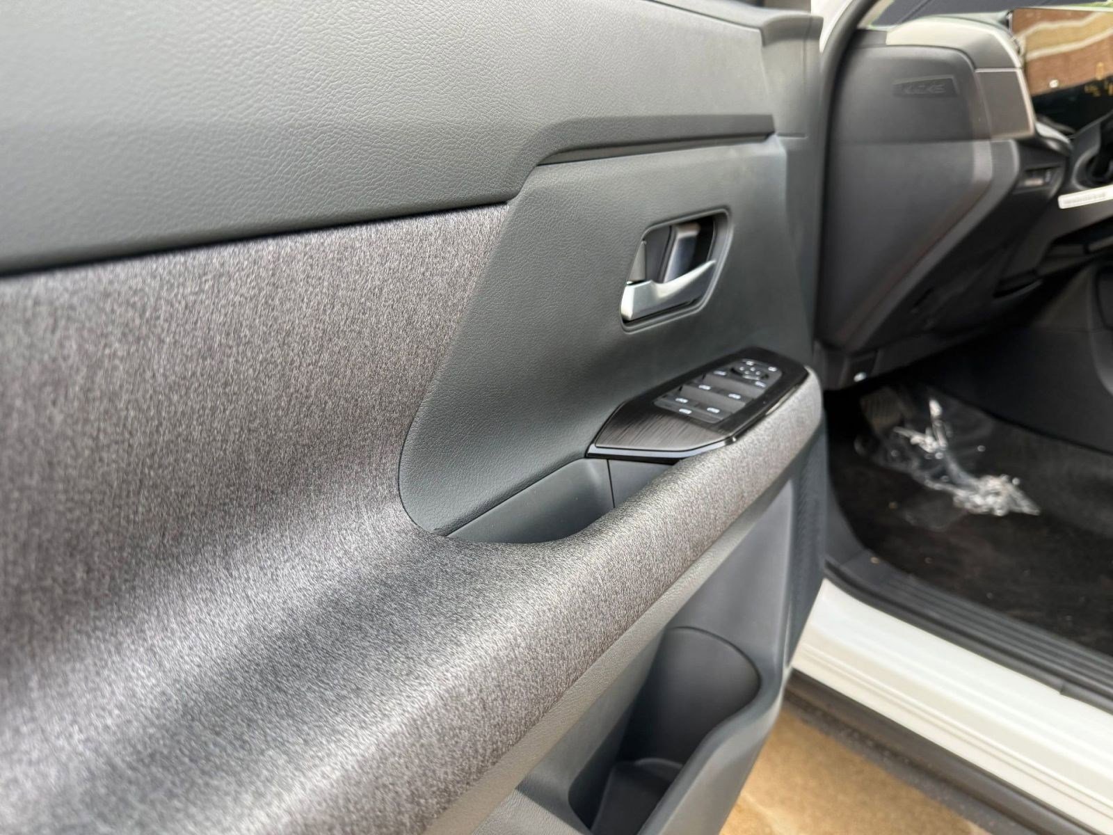 New 2026 Nissan Kicks SV w/ Cold Weather Package image 10