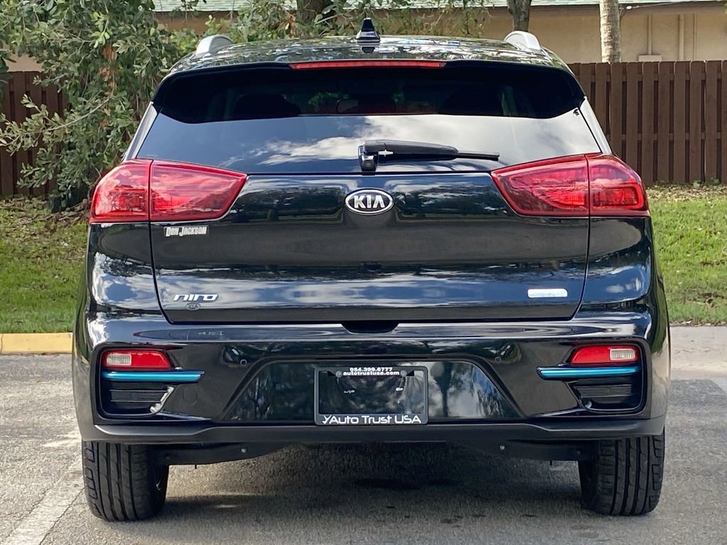 Used 2021 Kia Niro EX Premium w/ Cold Weather Package image 6