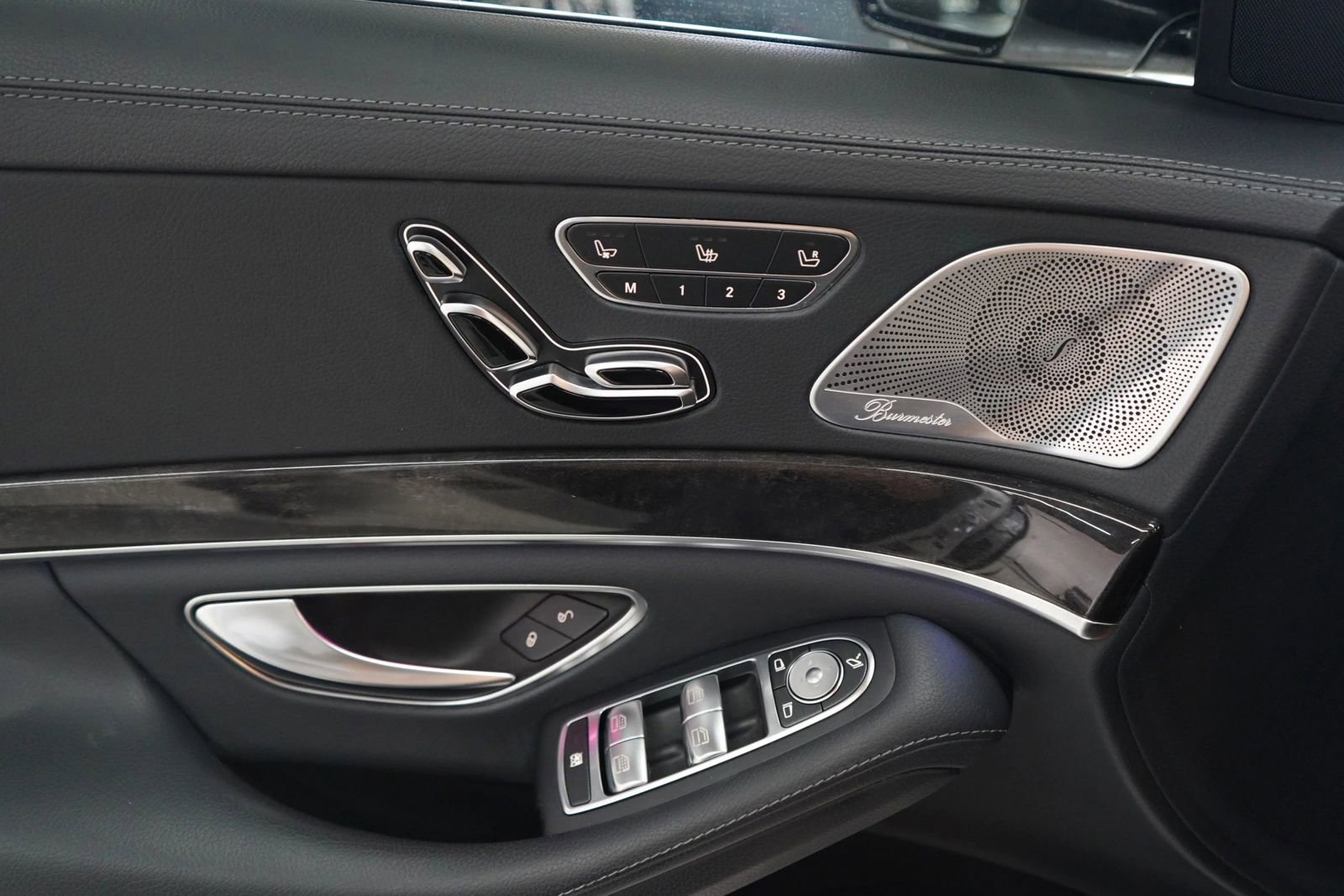 Used 2019 Mercedes-Benz S 450 Sedan image 13