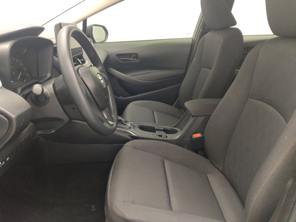 Used 2025 Toyota Corolla LE FWD image 17