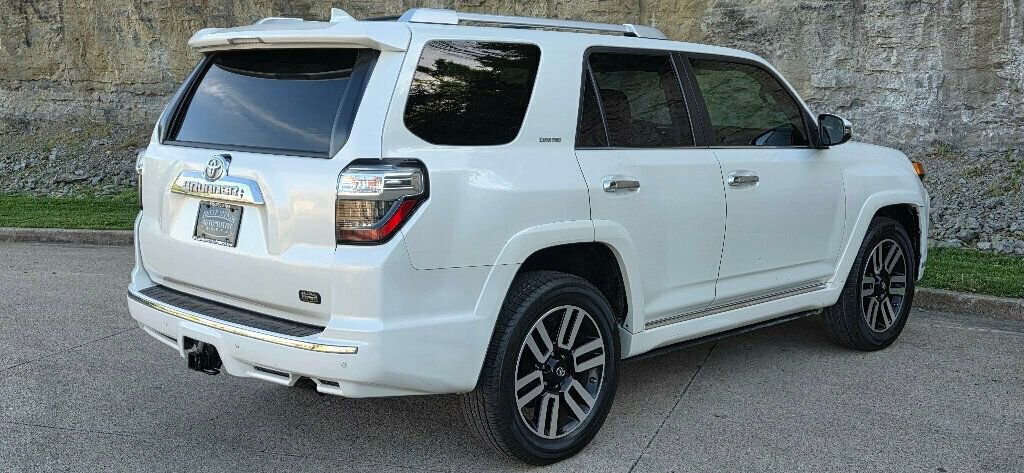 Used 2016 Toyota 4Runner Limited AWD/4WD image 7