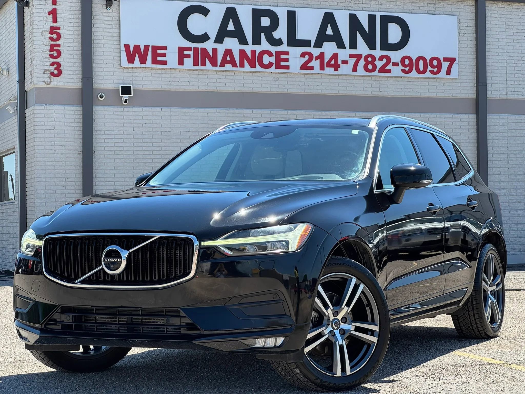 Used 2018 Volvo XC60 T5 Momentum w/ Convenience Package