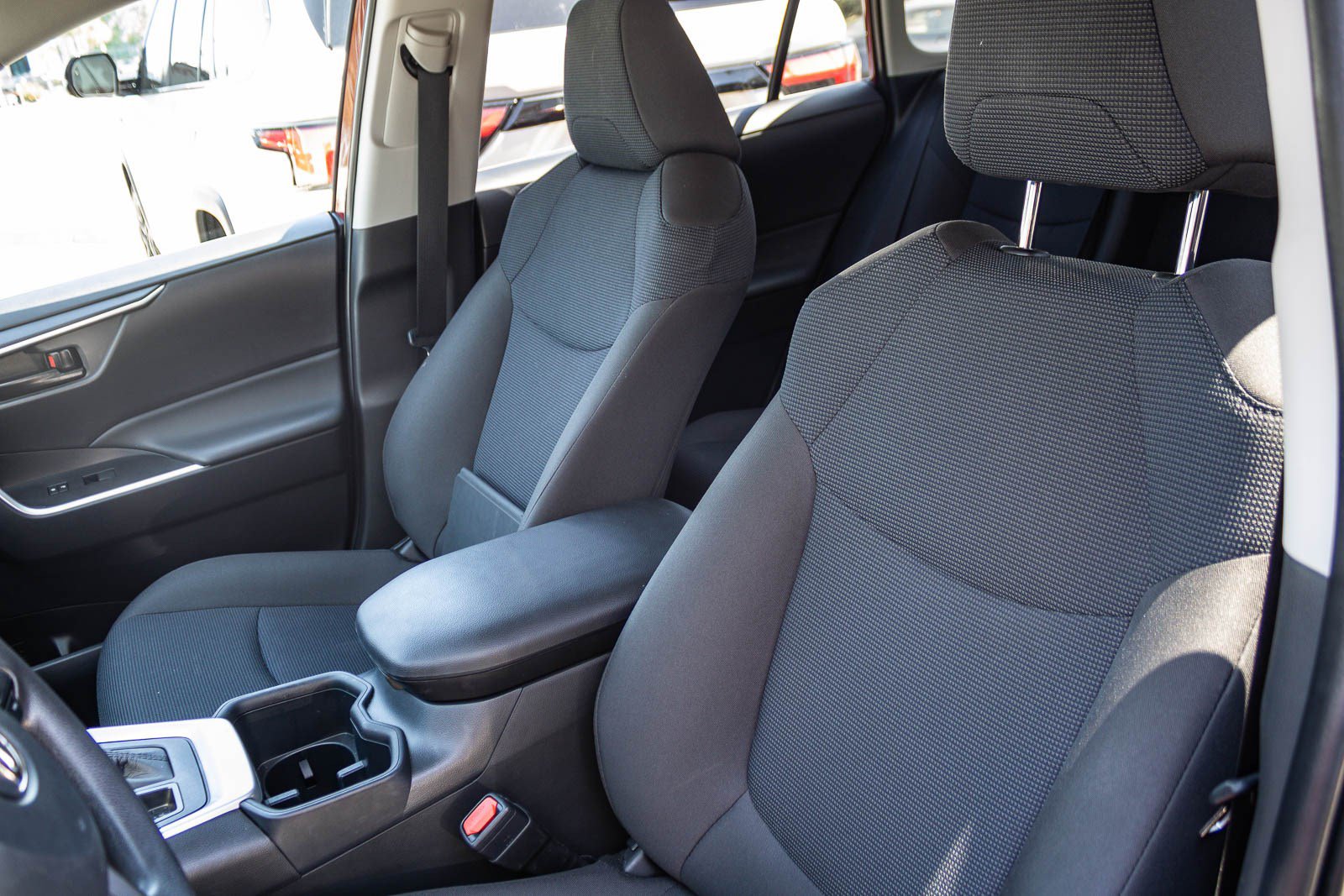 Used 2025 Toyota RAV4 LE FWD image 19