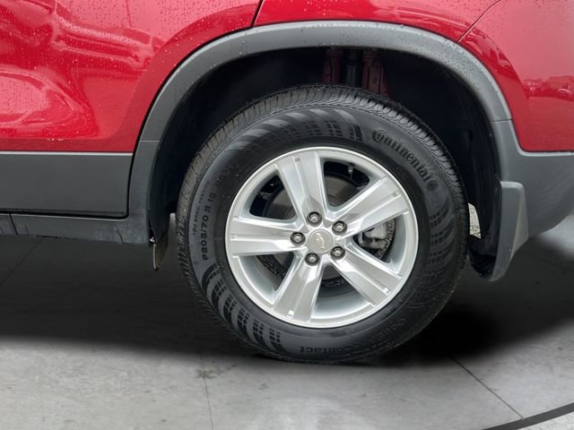 Used 2018 Chevrolet Trax LT w/ LT Convenience Package image 29