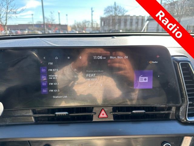 Used 2023 Kia Sportage EX image 10