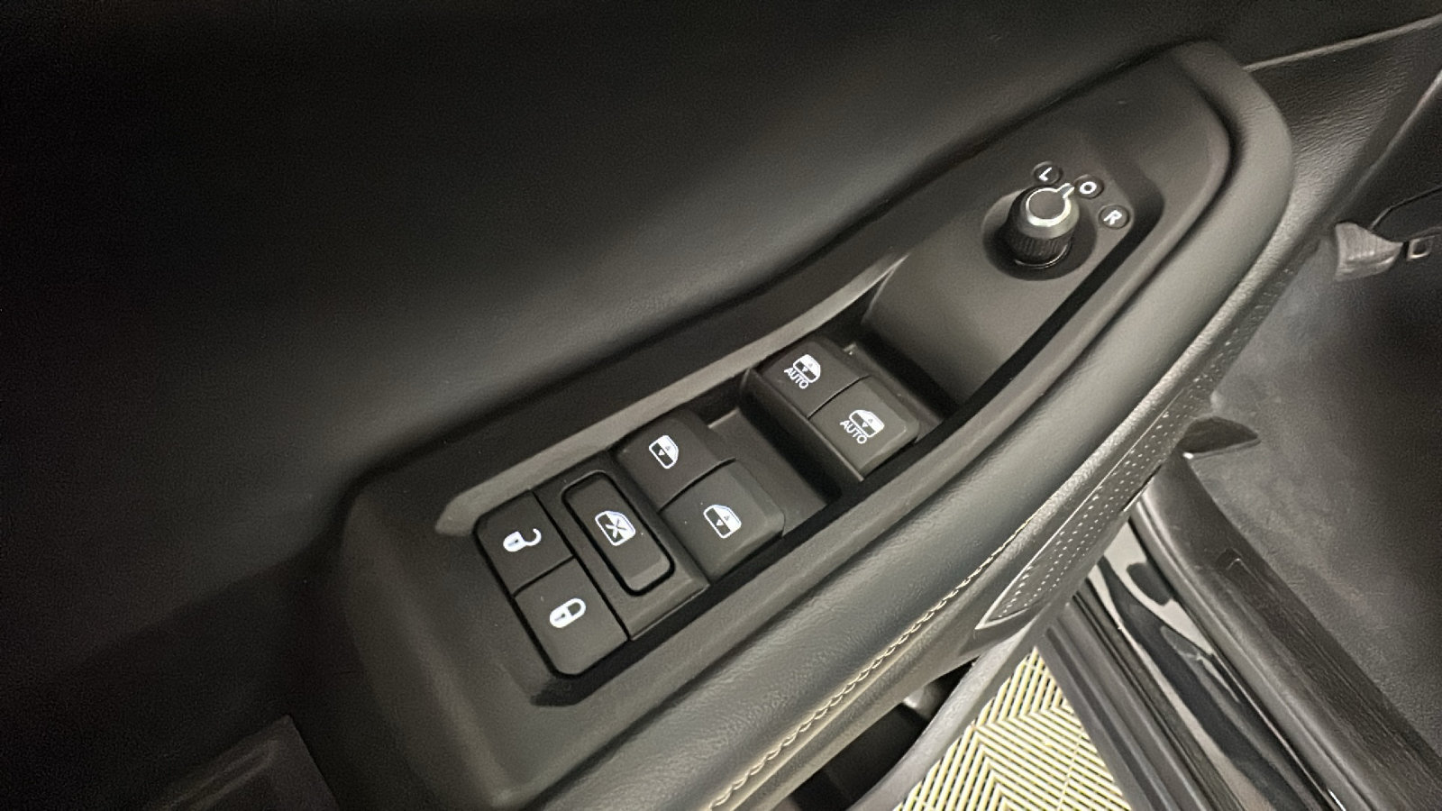 Used 2023 Jeep Grand Cherokee 4WD 4xe image 13