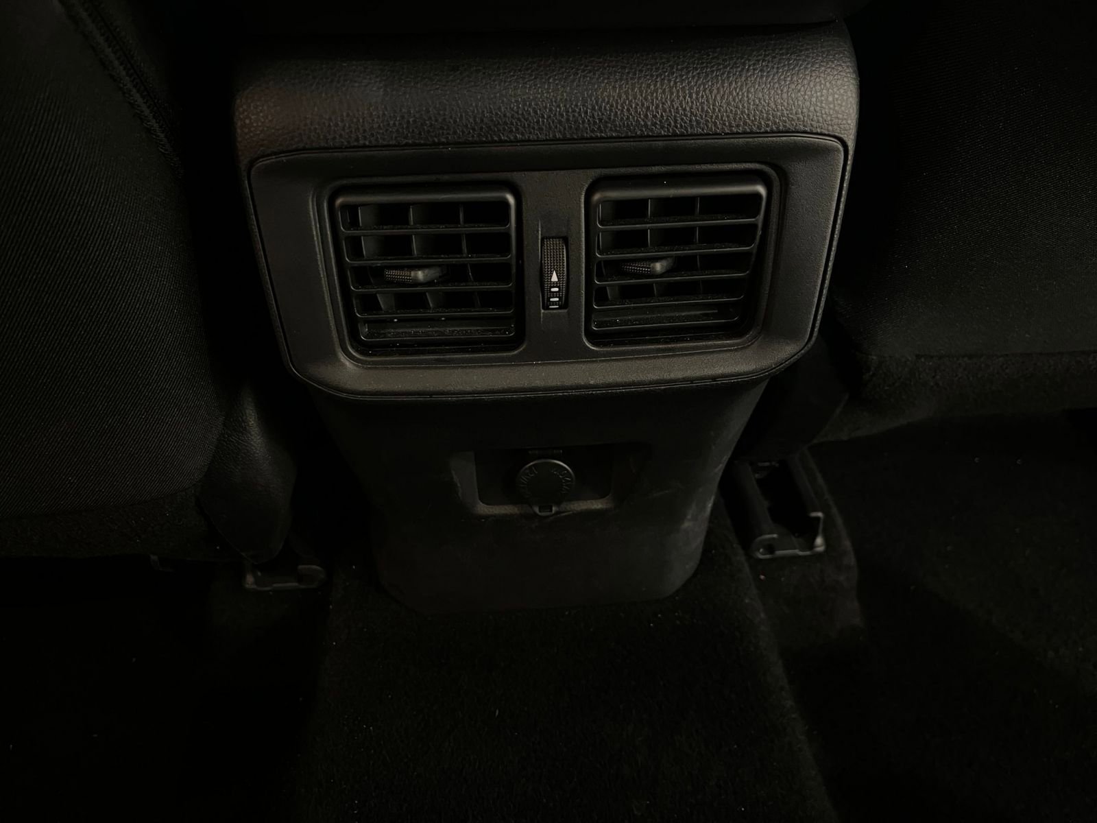 Used 2025 Toyota RAV4 LE image 24