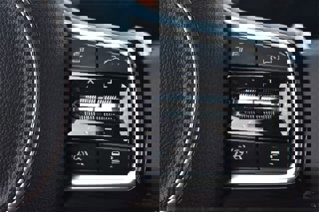 New 2026 Kia Carnival EX image 29