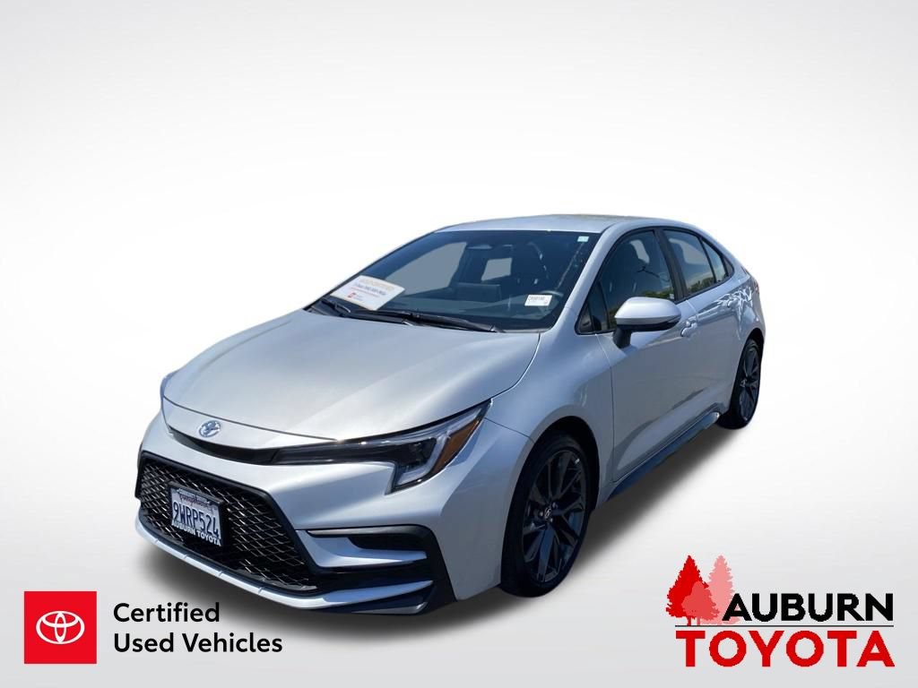 Certified 2026 Toyota Corolla SE w/ SE Package FWD image 4