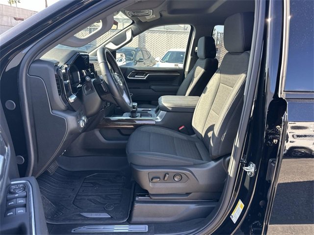 Used 2026 GMC Sierra 1500 Elevation w/ LPO, Elevation Black Package image 18
