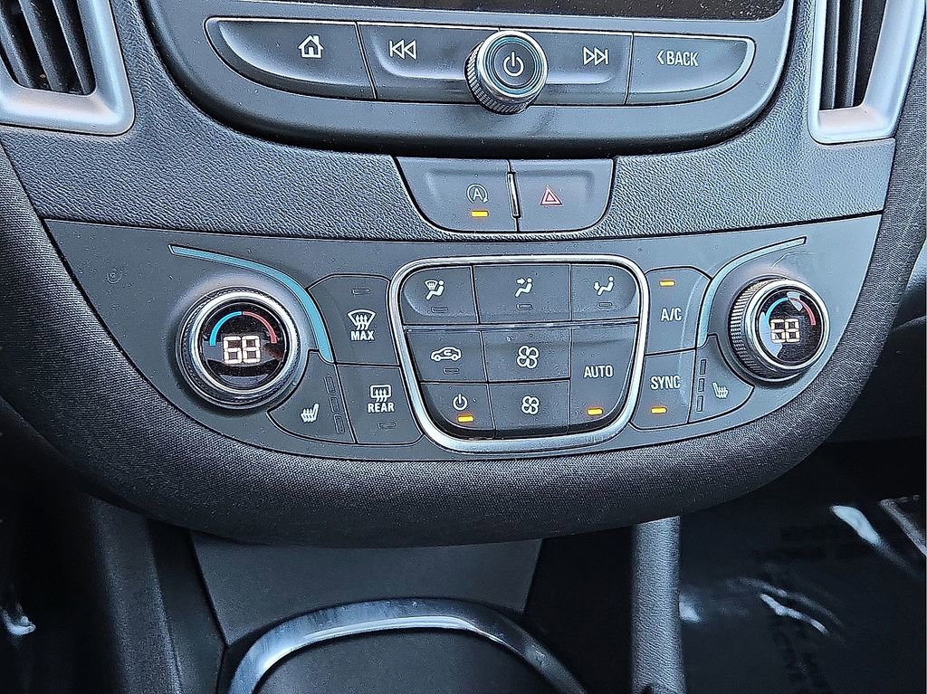 Used 2024 Chevrolet Malibu LT image 28
