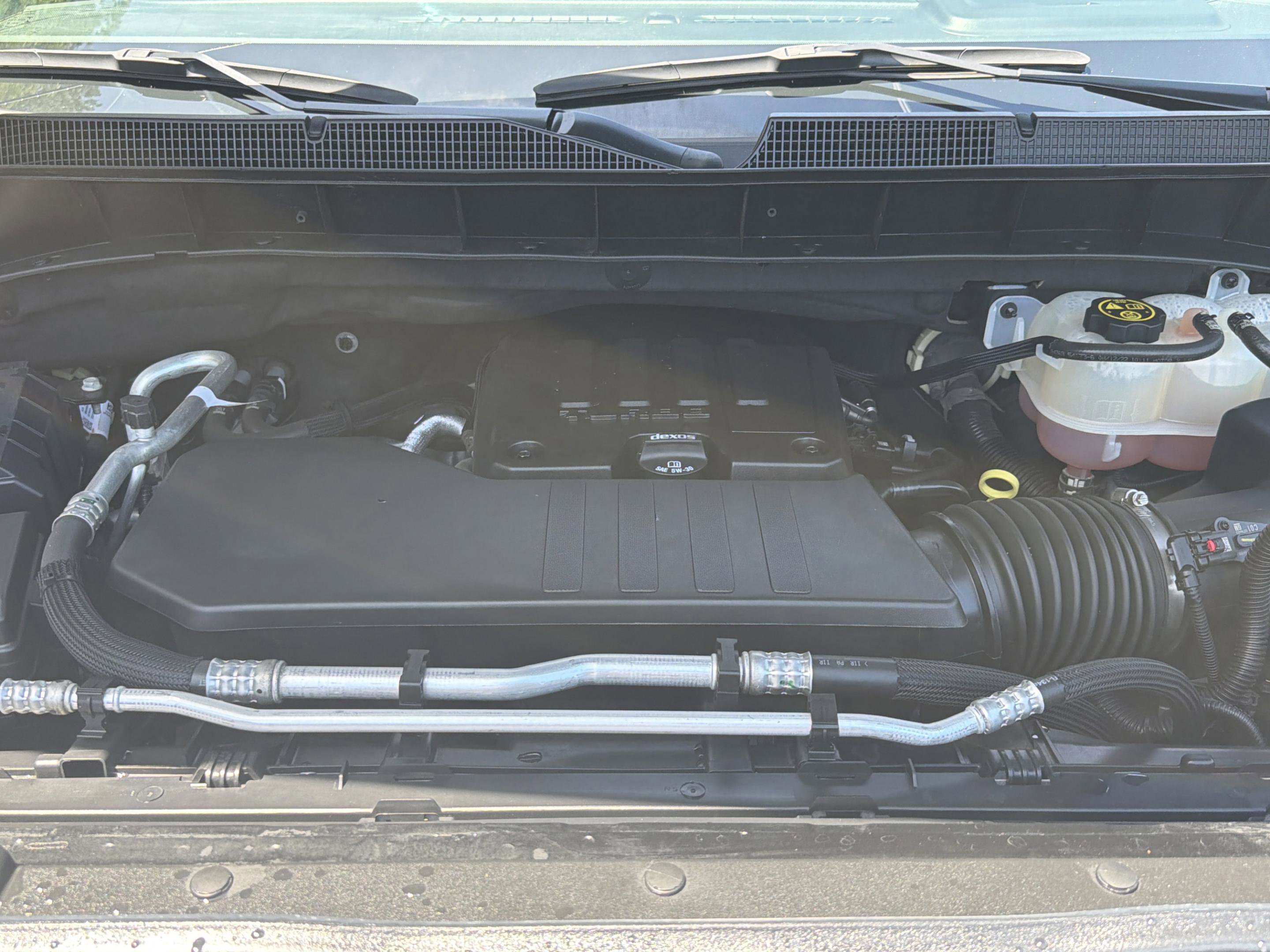 Used 2023 Chevrolet Silverado 1500 LT AWD/4WD image 39