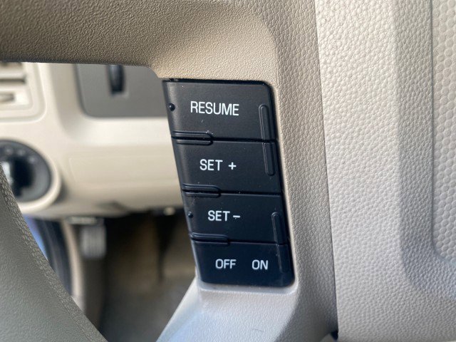 Used 2009 Ford Escape XLS image 52