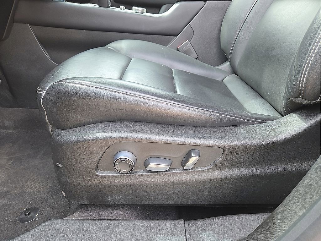 Used 2024 Cadillac XT4 Premium Luxury AWD/4WD image 25