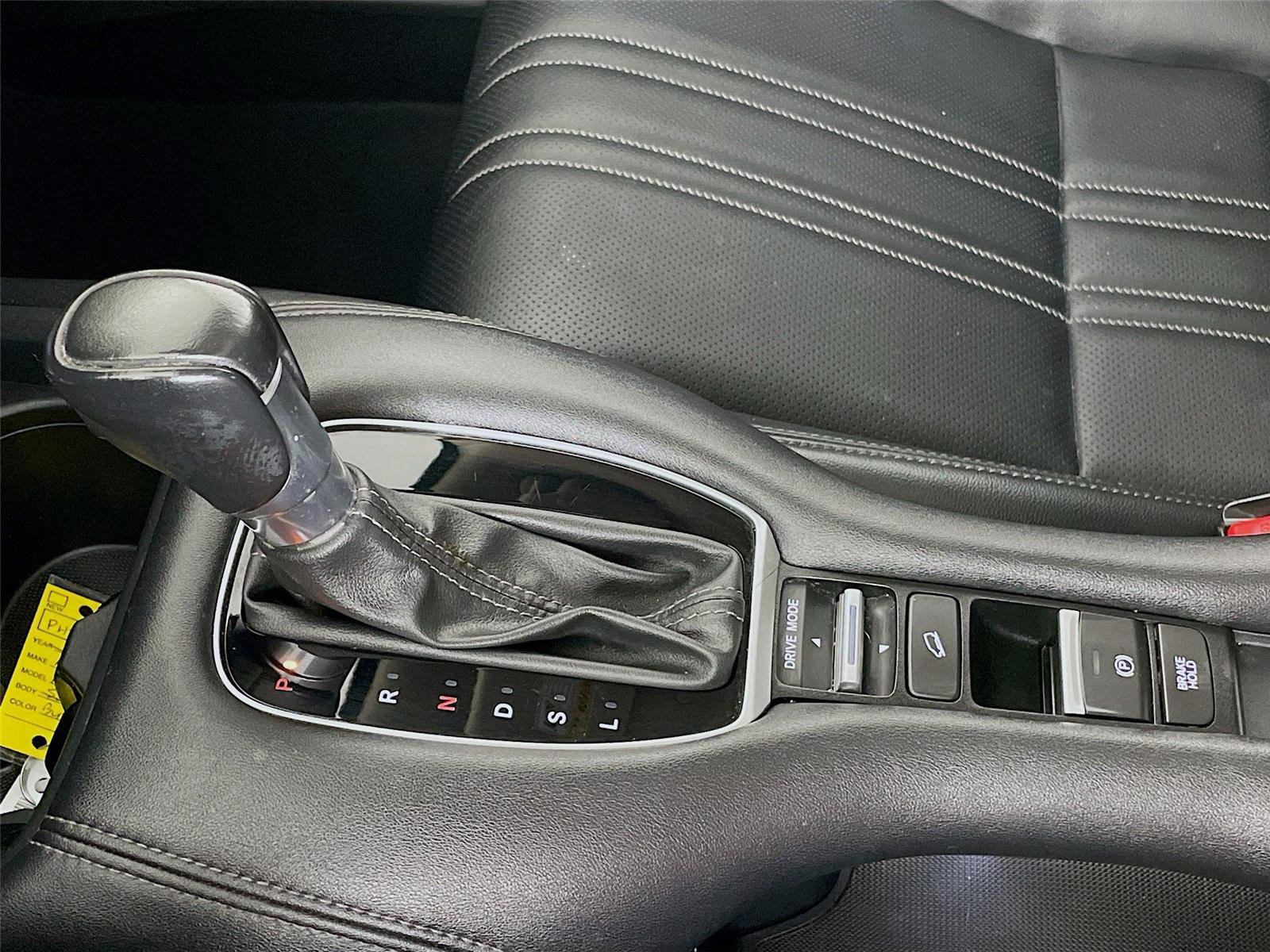 Used 2024 Honda HR-V EX-L image 21