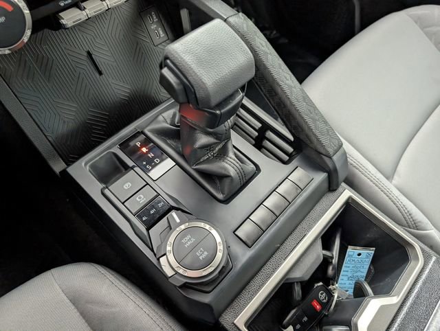 Used 2024 Toyota Tacoma SR5 image 31