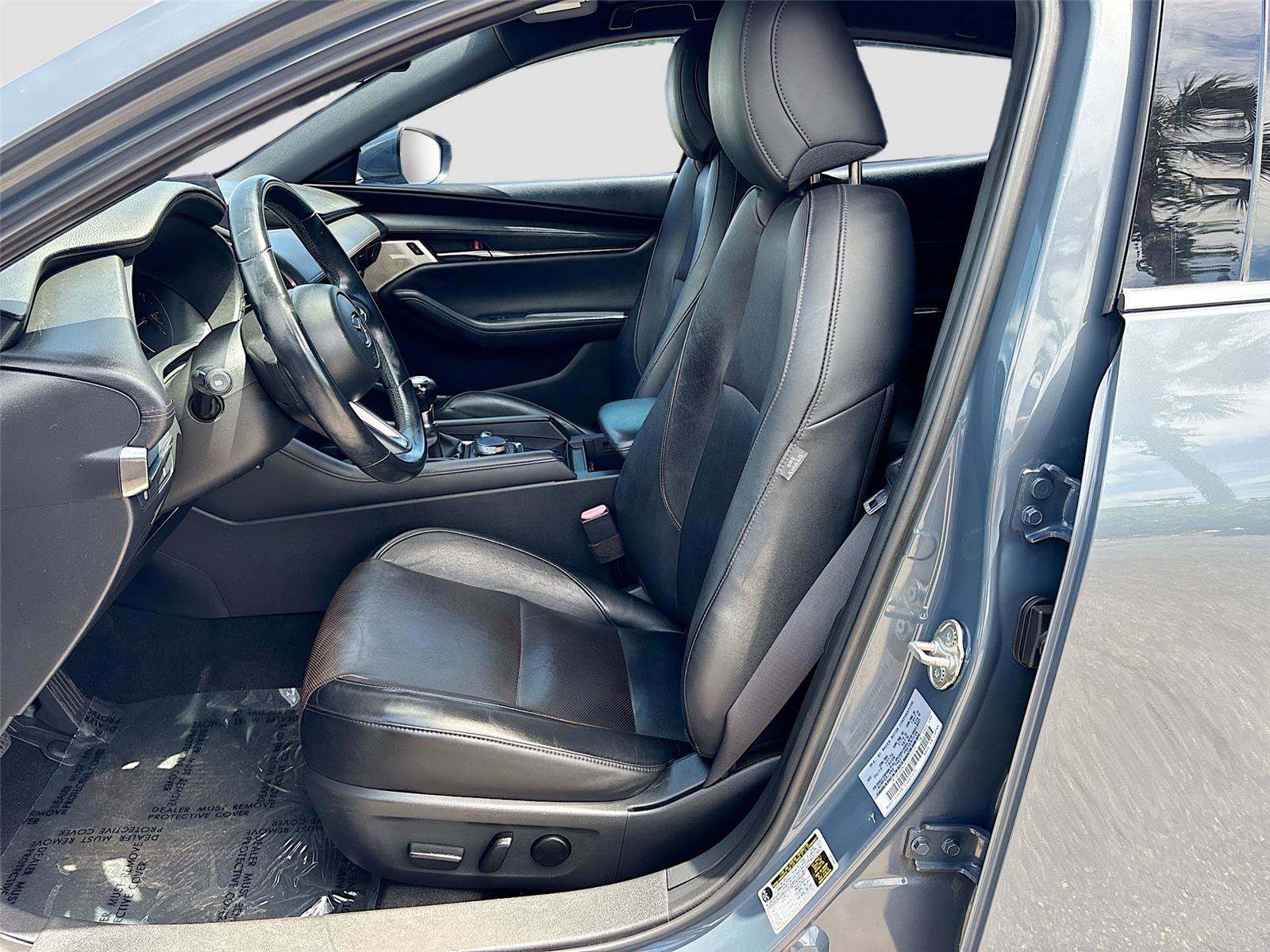 Used 2019 MAZDA MAZDA3 Hatchback w/ Premium Package FWD image 19