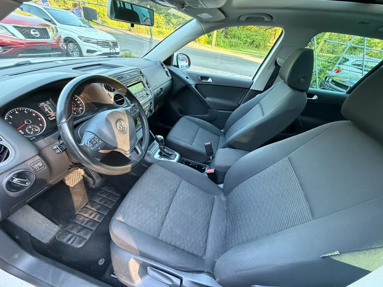 Used 2013 Volkswagen Tiguan S FWD image 21