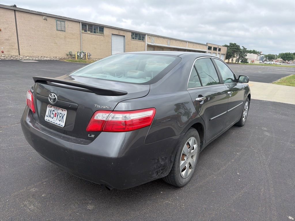Used 2009 Toyota Camry LE FWD image 5