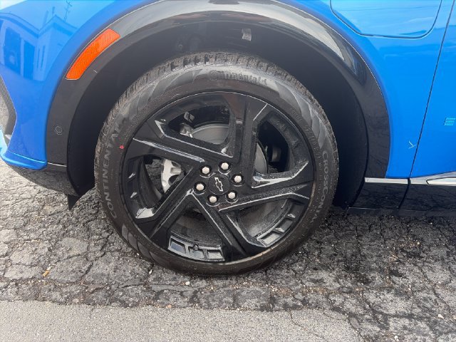 New 2026 Chevrolet Equinox EV RS w/ Active Safety Package 3 AWD/4WD image 25