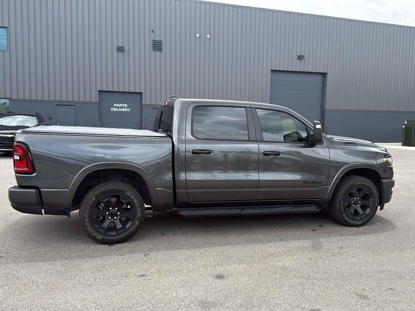Used 2025 RAM 1500 Big Horn AWD/4WD image 2