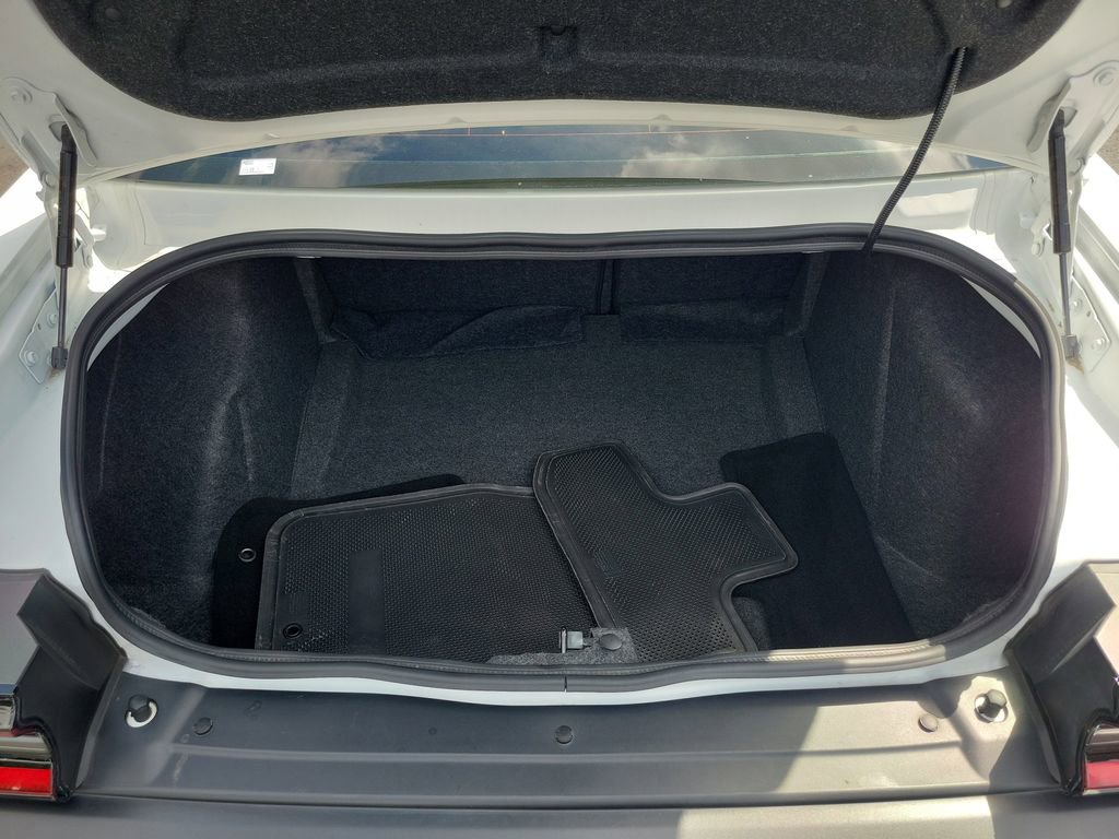 Used 2023 Dodge Challenger SXT w/ Blacktop Package image 7